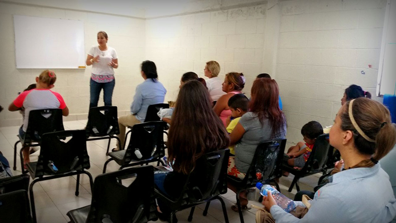 Lleva Lizzy Salazar más oportunidades de desarrollo y bienestar a las familias Lleva Lizzy Salazar más oportunidades de desarrollo y bienestar a las familias