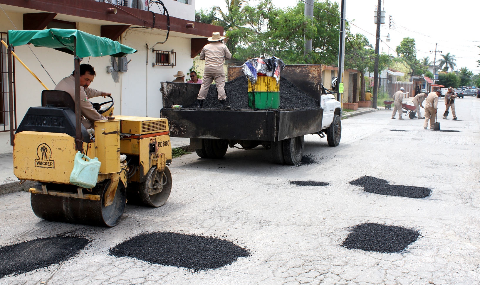 Reactiva Gobierno municipal programa de bacheo en Mante Reactiva Gobierno municipal programa de bacheo en Mante