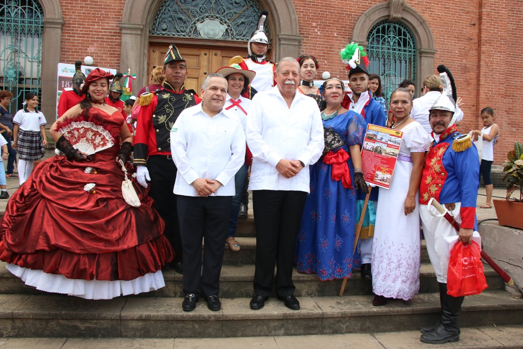 Encabezan Egidio Torre Cantú y Gustavo Torres Salinas ceremonia cívica del 187 Aniversario de la Victoria de Tampico