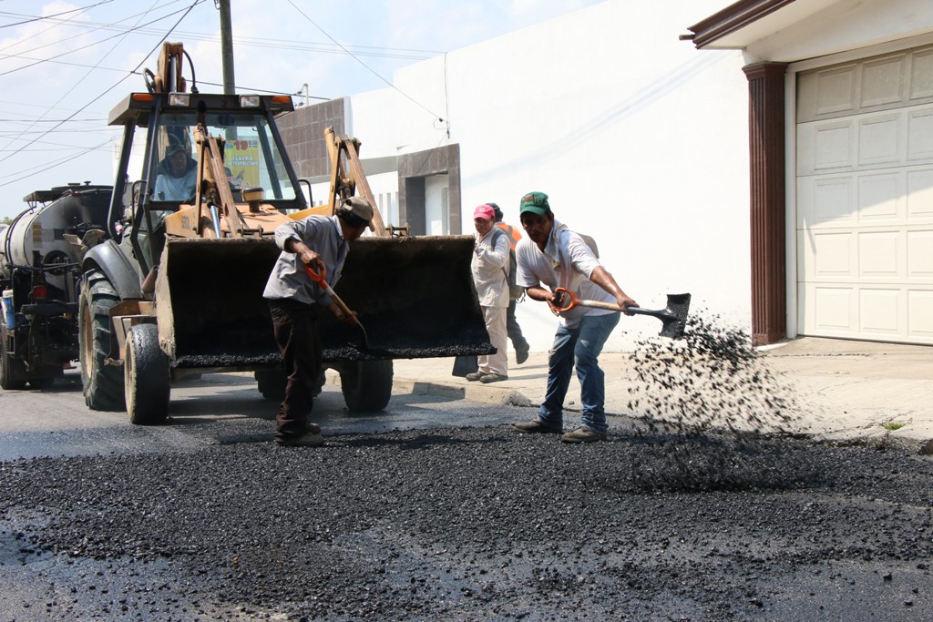 Continúa Gustavo Torres con la pavimentación de más vialidades