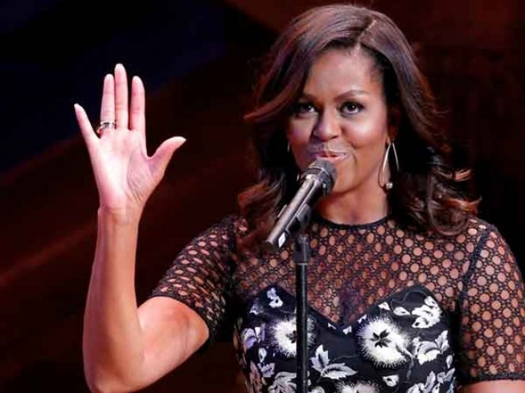 'Necesitamos un adulto en la Casa Blanca': Michelle Obama