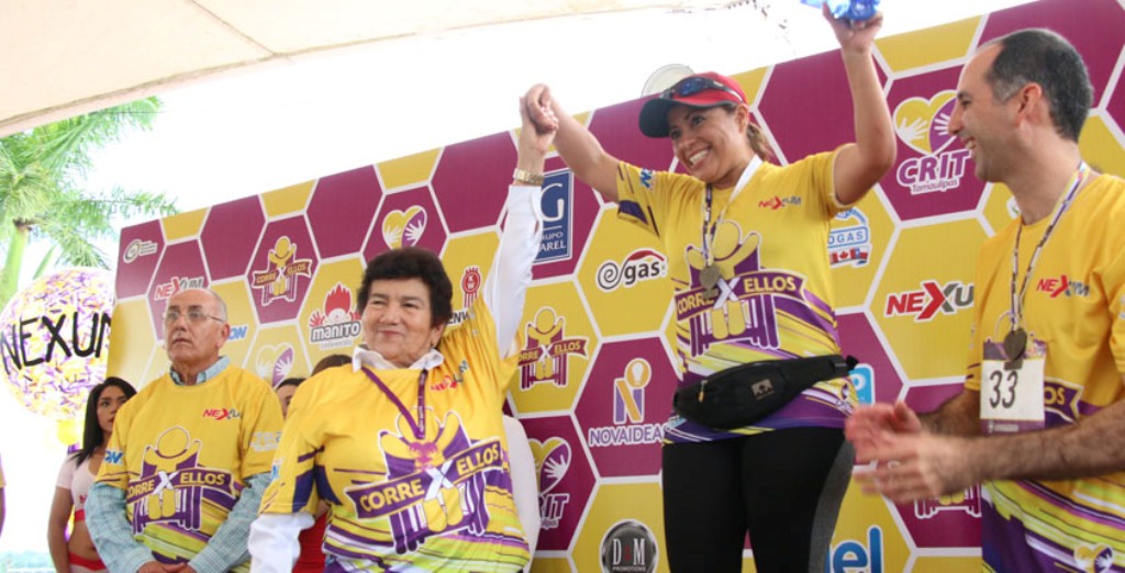 Peraza Guerra es invitada de honor en la premiación de la Carrera “Corre x Ellos" Peraza Guerra es invitada de honor en la premiación de la Carrera “Corre x Ellos"