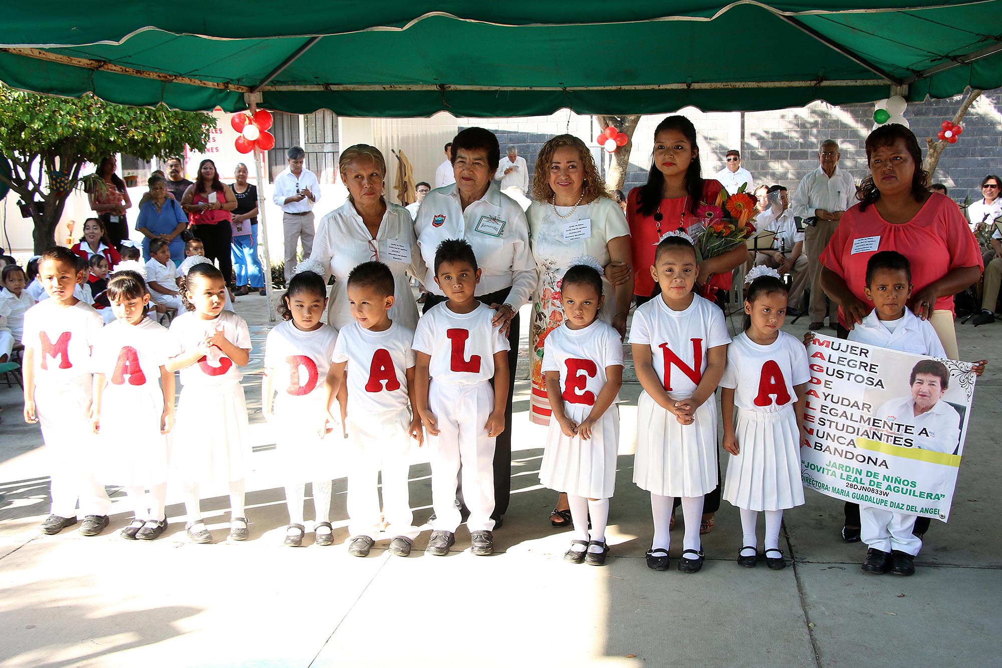 Inaugura Alcaldesa Magdalena Peraza barda perimetral del Jardín de Niños "Jovita Leal de Aguilera"
