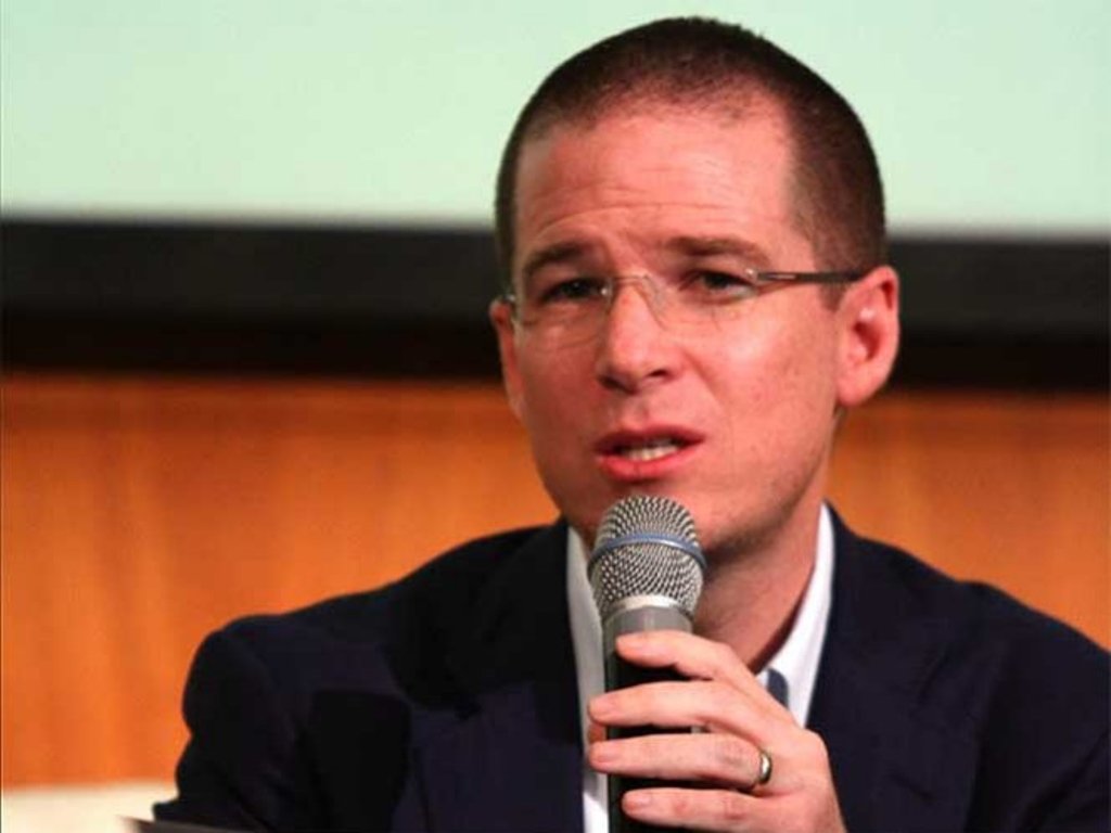 Se mantiene Margarita en carrera por candidatura presidencial: Anaya