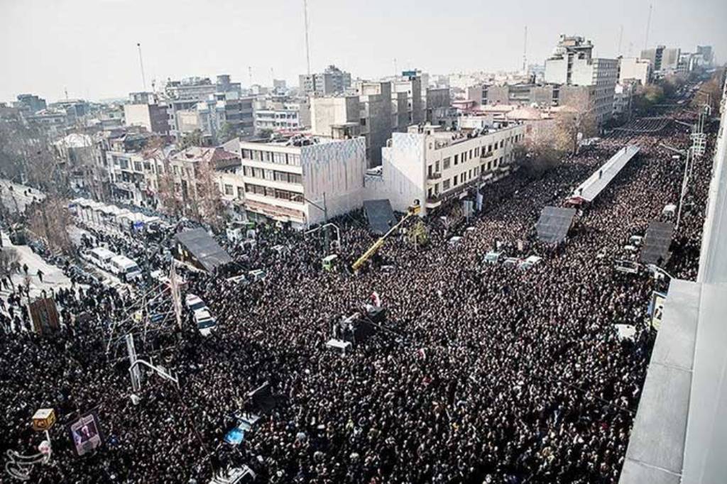 Cientos de miles dan último adiós al ex presidente iraní Rafsanjani