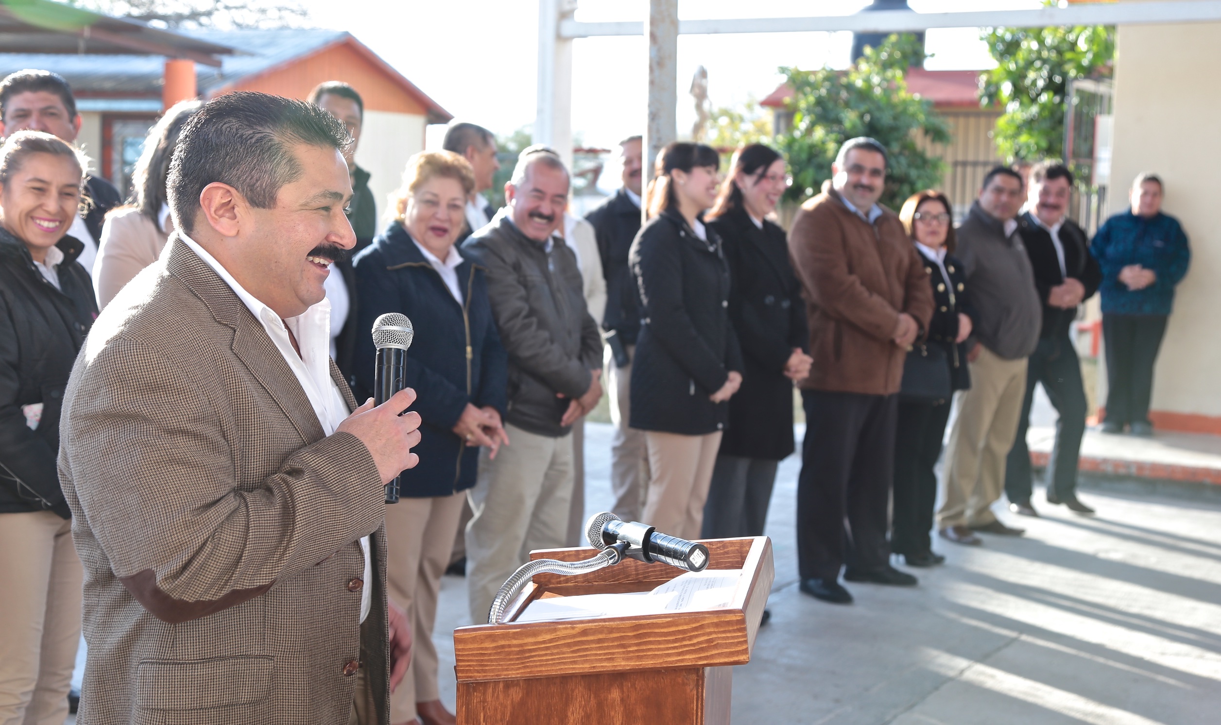 "Nuestra administración está dedicada al 100% a los niños y jovenes", Daniel Torres Espinoza "Nuestra administración está dedicada al 100% a los niños y jovenes", Daniel Torres Espinoza