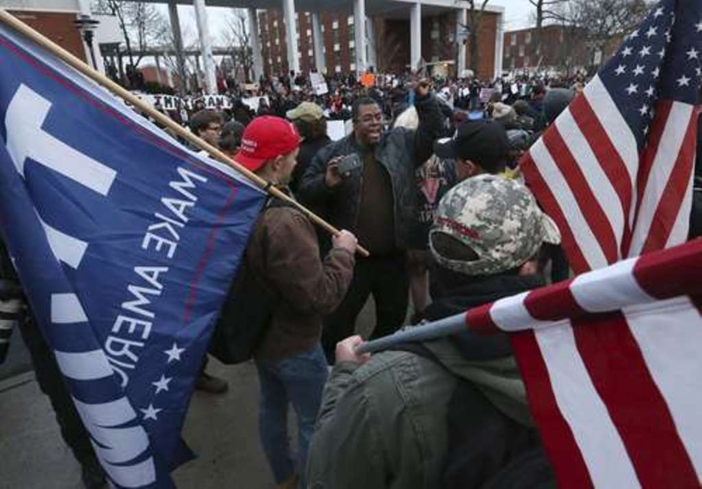 Trump sacude a Washington con feroz conflicto político Trump sacude a Washington con feroz conflicto político