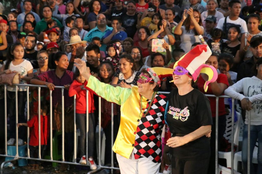 Con gran éxito se realizó el primer desfile del Carnaval Tampico 2017 Con gran éxito se realizó el primer desfile del Carnaval Tampico 2017