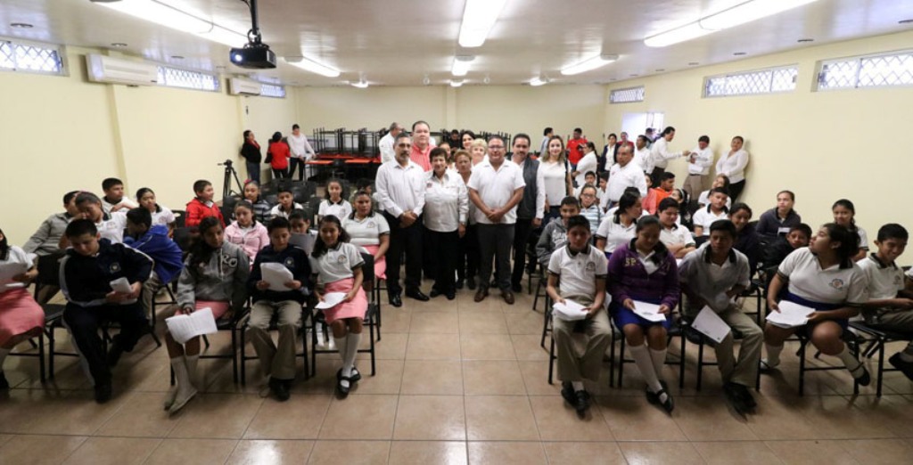 Alcaldesa pone en marcha el programa “Prevención de la Violencia y Delincuencia en el Entorno Escolar”