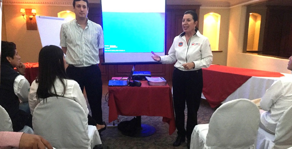 Capacita gobierno de Tampico a trabajadores hoteleros para recibir a turistas Capacita gobierno de Tampico a trabajadores hoteleros para recibir a turistas