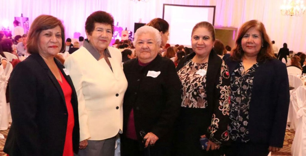 Alcaldesa acompaña a Alianza Contra el Cáncer de Mama en su festejo del Día de la Mujer Alcaldesa acompaña a Alianza Contra el Cáncer de Mama en su festejo del Día de la Mujer
