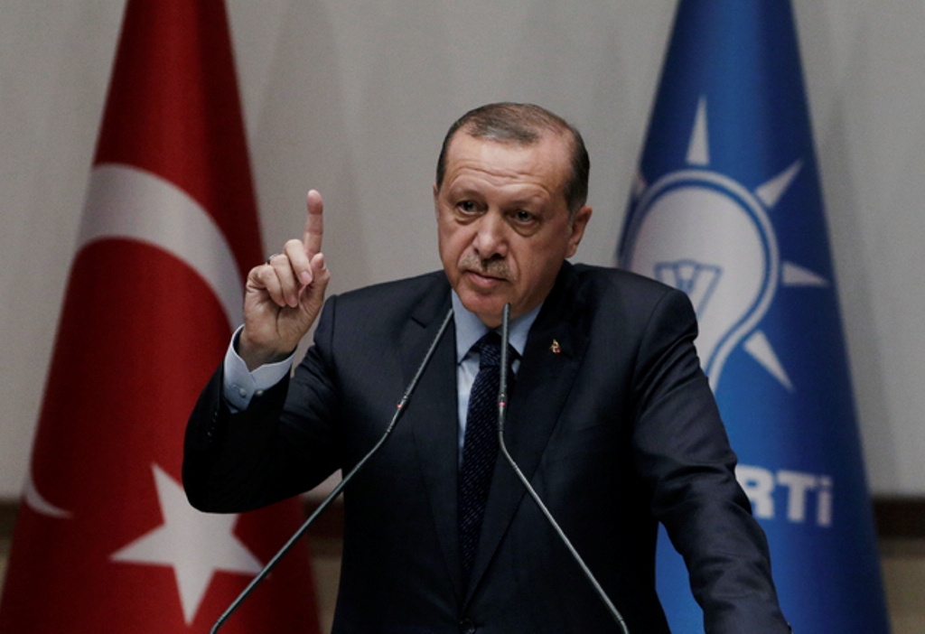 Erdogan amenaza con salida de Turquía de la UE