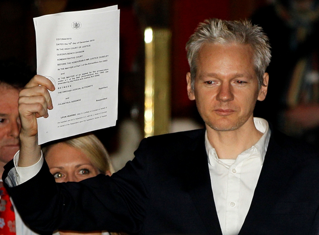 Suecia cierra investigación sobre violación contra Assange