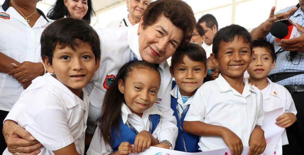 Otorga gobierno de Tampico becas a más de 400 niños y jóvenes Otorga gobierno de Tampico becas a más de 400 niños y jóvenes