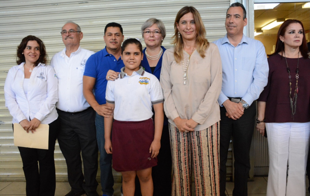 Recibe alcaldesa infantil invitación de Maki Ortiz Recibe alcaldesa infantil invitación de Maki Ortiz