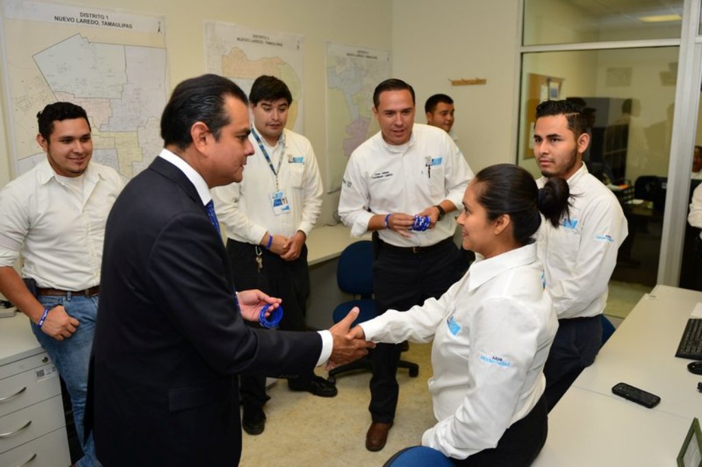 Motiva alcalde a servidores públicos a seguir trabajando para Nuevo Laredo