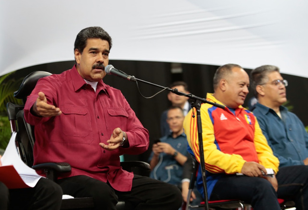 Maduro: Peña, "empleado maltratado" de Washington