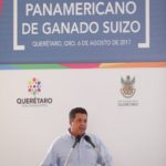 Gobernador refrenda compromiso con el sector ganadero ante productores del país