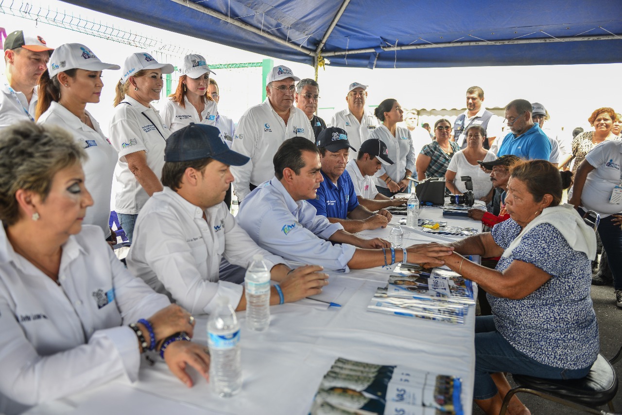 Lleva beneficios ‘alcalde en tu colonia’ a cientos de vecinos de la colonia la Fé