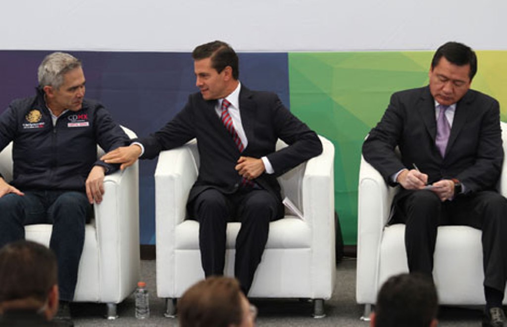 Censura Peña el 'bullying' a fuerzas armadas y policías