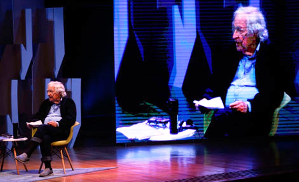 Chomsky: el cambio climático, vía a la catástrofe