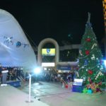 Arrancan gobiernos funcionamiento de pistas de hielo y el encendido de pino