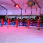 Arrancan gobiernos funcionamiento de pistas de hielo y el encendido de pino