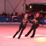 Arrancan gobiernos funcionamiento de pistas de hielo y el encendido de pino