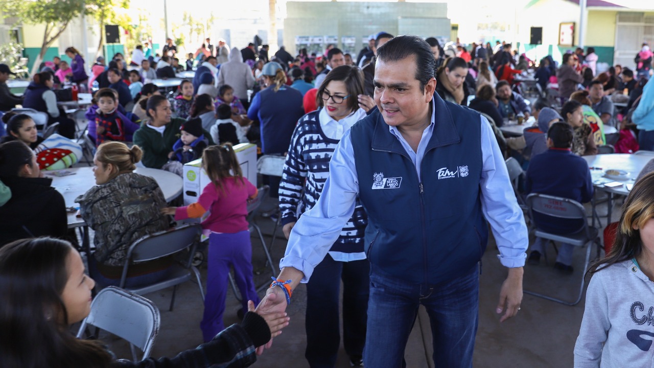 Refrenda alcalde compromisos con vecinos de la Francisco Villa