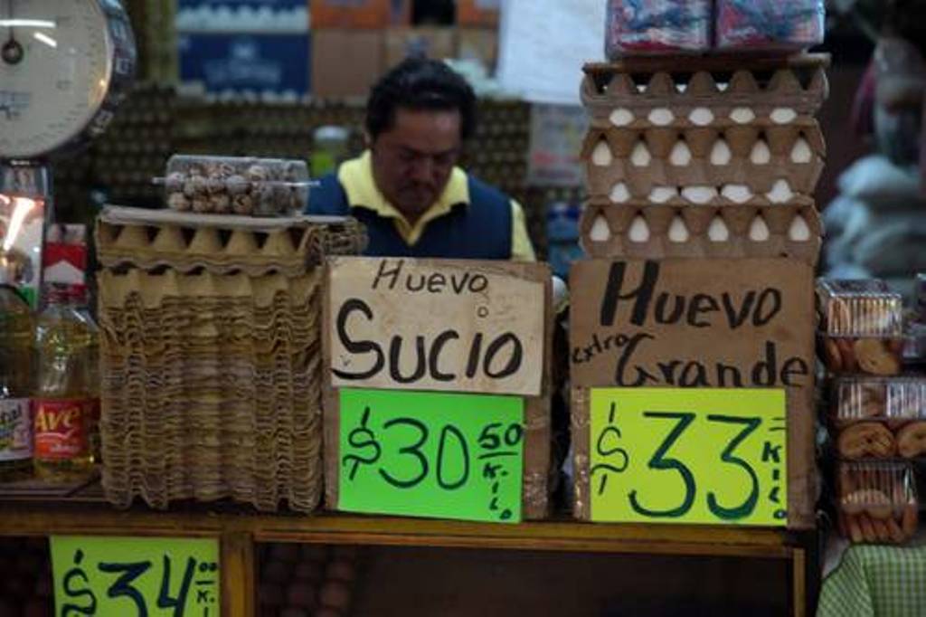 Se dispara precio del huevo por 'gasolinazo': vendedores