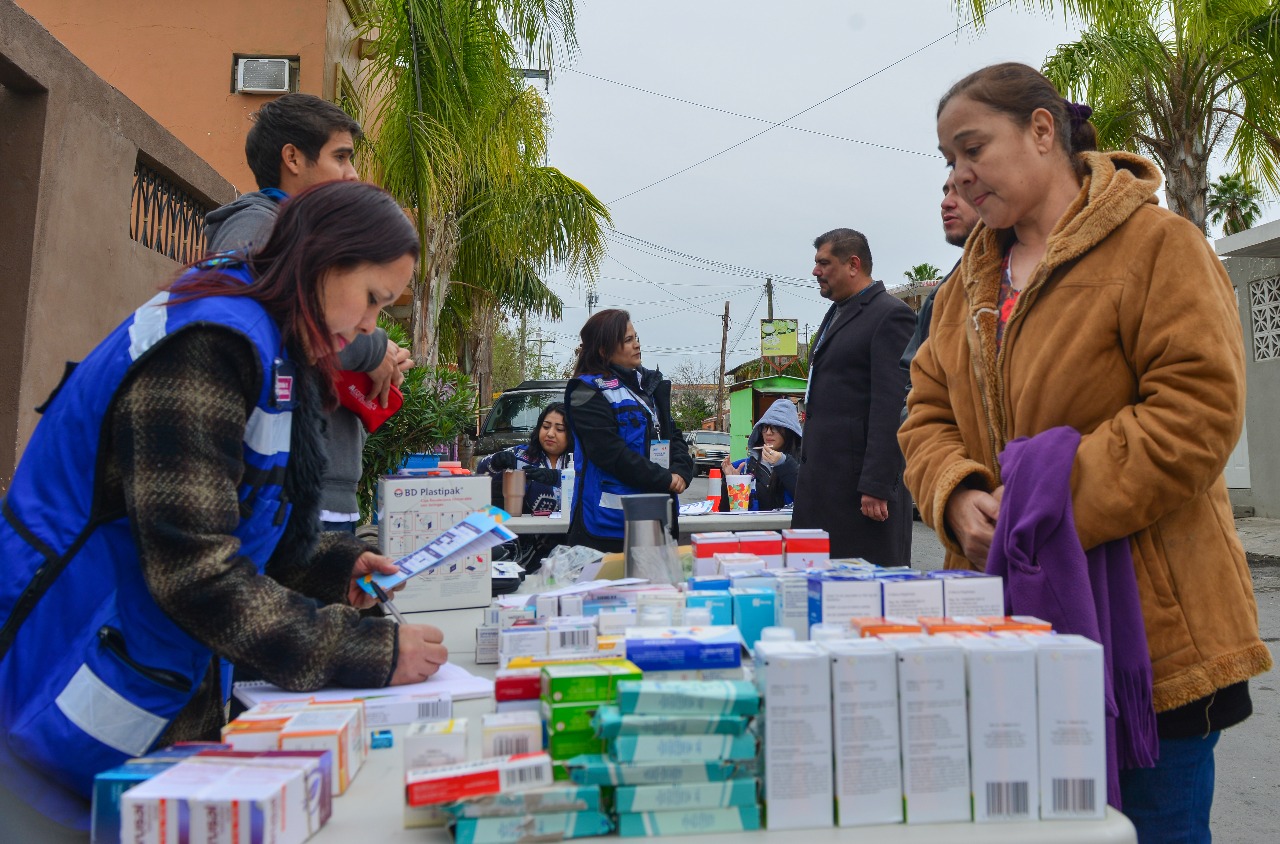 Llevan servicios médicos a vecinos de la Mier y Terán Llevan servicios médicos a vecinos de la Mier y Terán