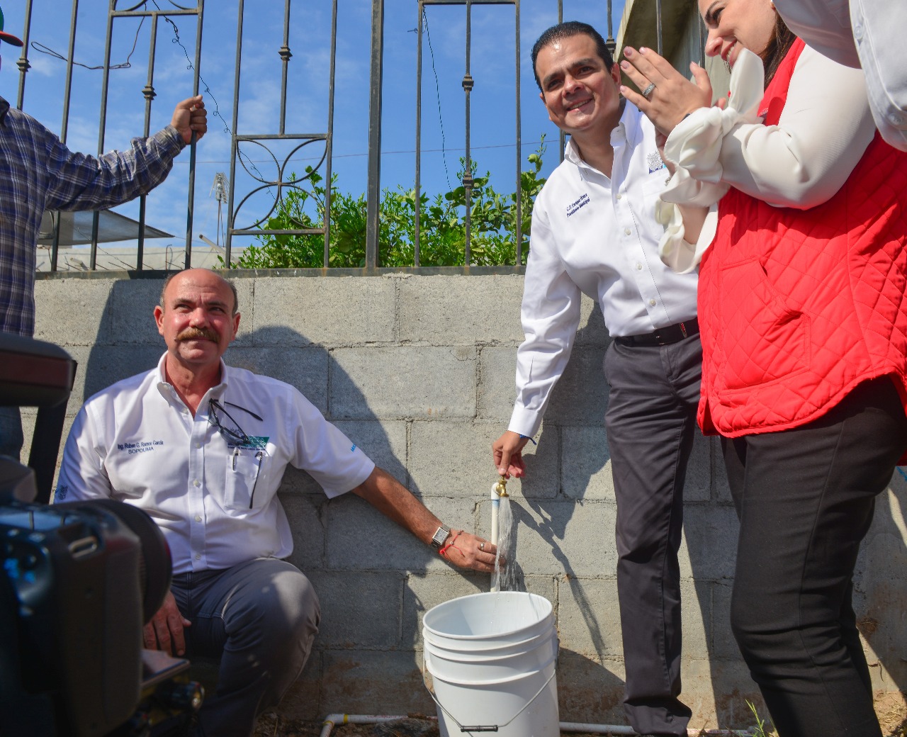 Beneficia municipio a 600 familias con agua, drenaje y electrificación