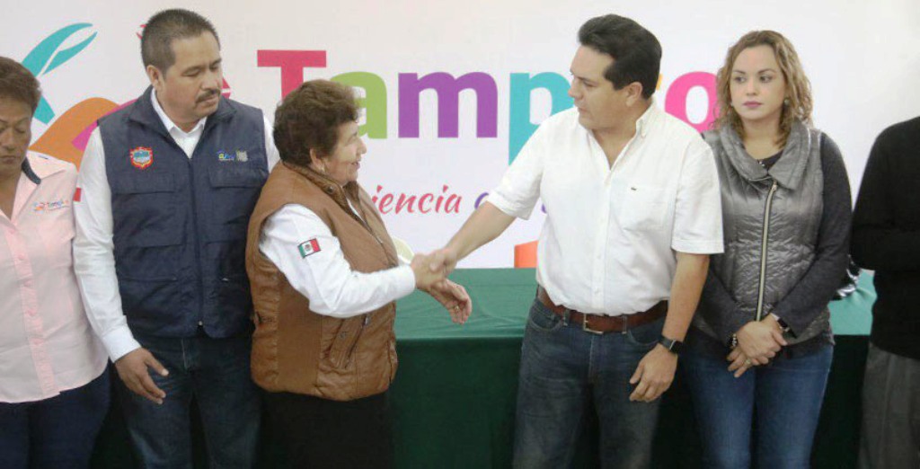 Presenta alcaldesa de Tampico a Ricardo Mora Alvarado como nuevo delegado de la Zona Norte