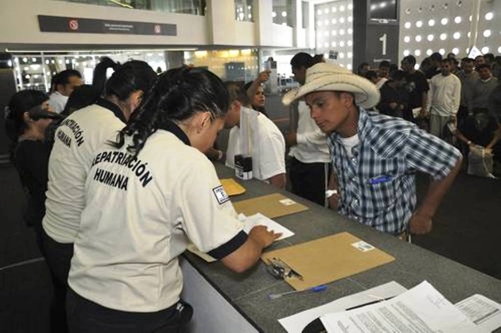 Designan a Gerardo García Benavente titular del INM