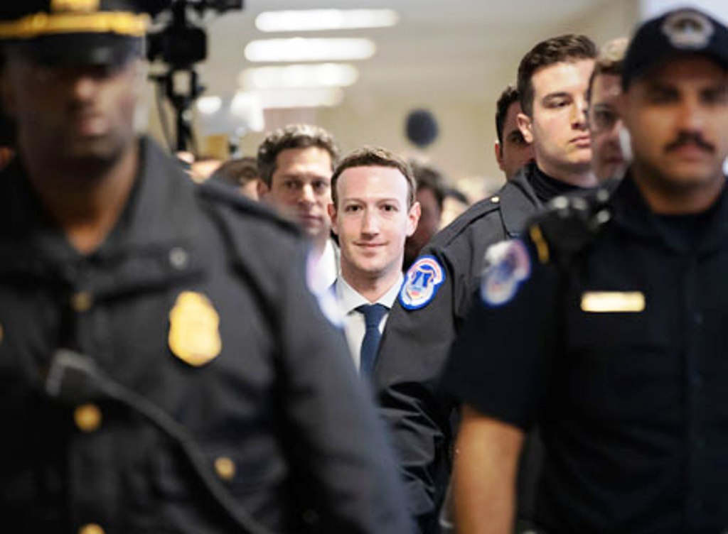 Falló Facebook en proteger datos, admite Zuckerberg