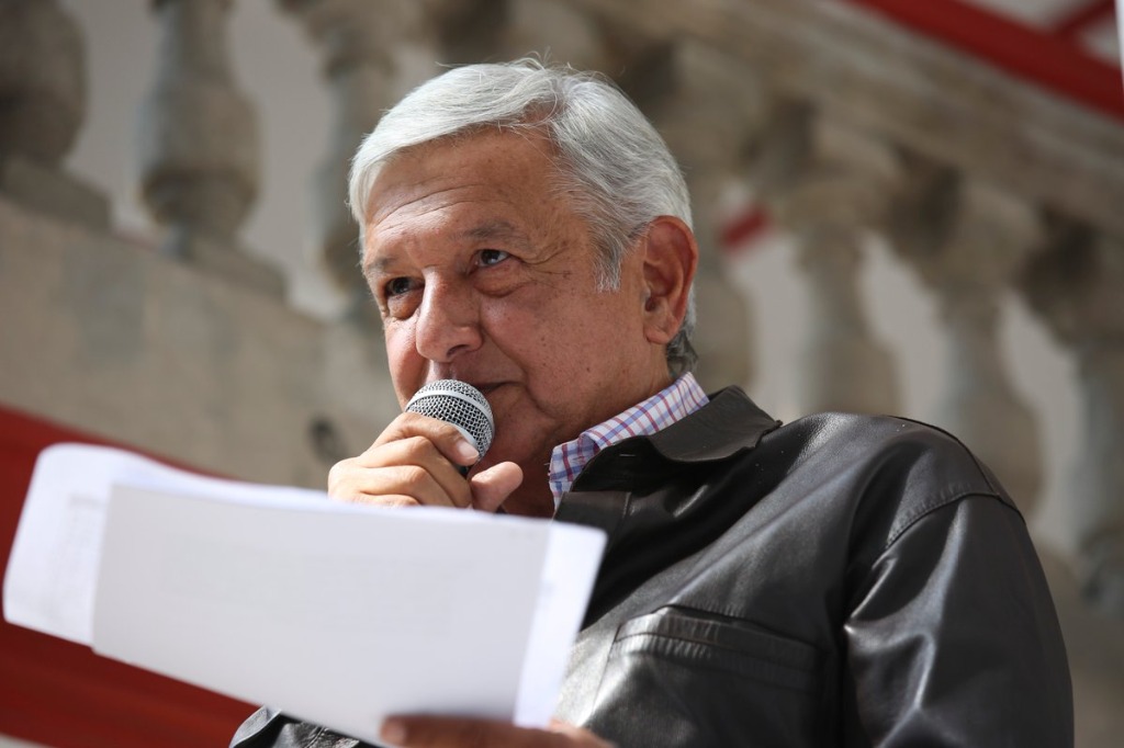 López Obrador: la multa del INE a Morena, "vil venganza"