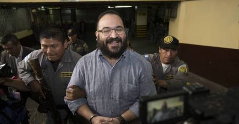 Es una "simulación", la sentencia contra de Javier Duarte: AMLO