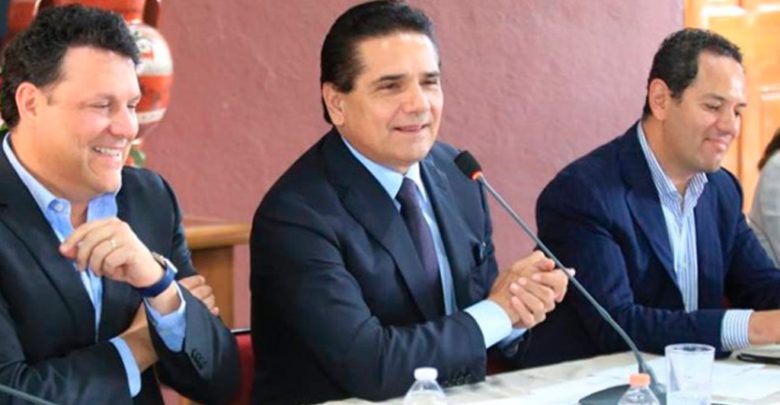 Contempla gobernador cambios en el gabinete después del informe