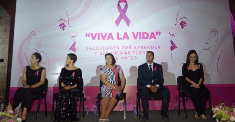 DIF Morelia reconoce a mujeres con Cáncer de Mama DIF Morelia reconoce a mujeres con Cáncer de Mama