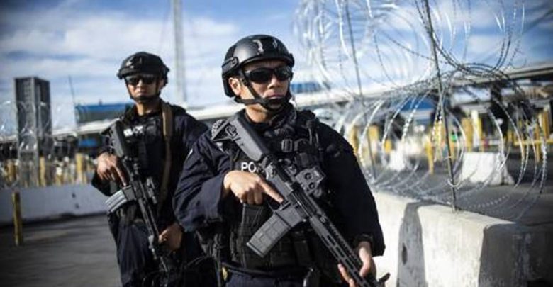 Aprueba Trump usar “fuerza letal” militar contra migrantes
