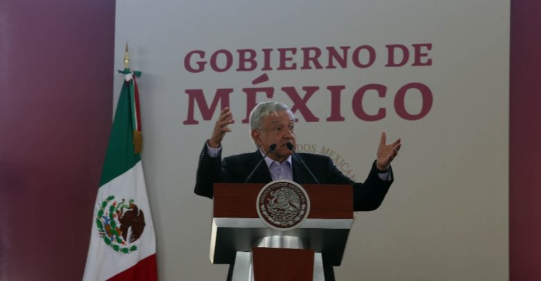 AMLO visitará comunidades para que no apoyen a 'huachicoleros'