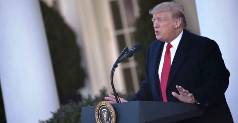 Anuncia Trump acuerdo temporal para reabrir el gobierno