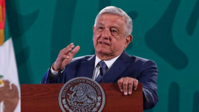 AMLO se resiste a vacunarse aún tras contagiarse de COVID-19