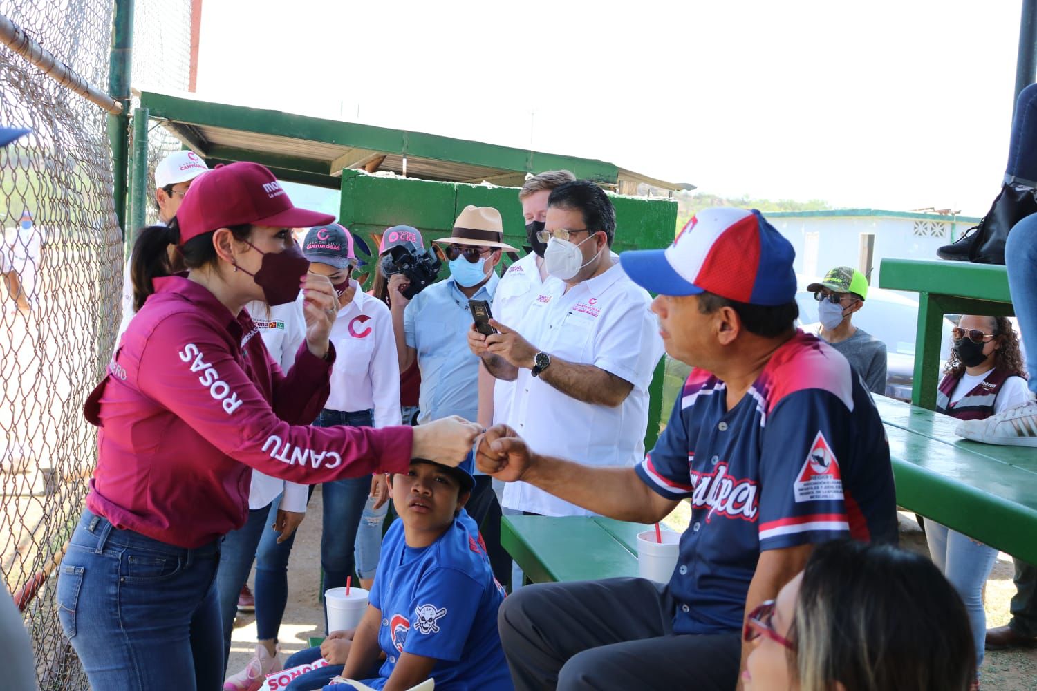 Construirá Carmen Lilia Canturosas dos campos en Riberas del Bravo