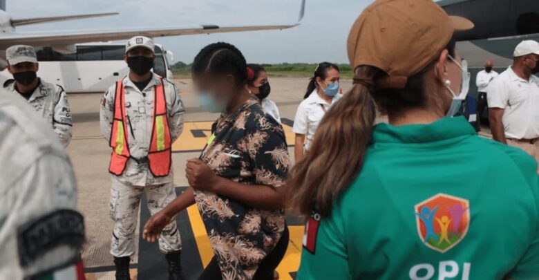 México Manda de regreso a 70 migrantes haitianos