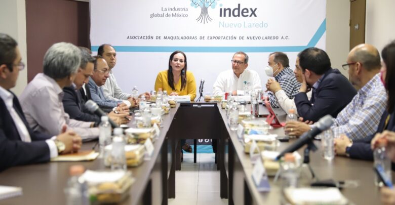 Afinan estrategias para impulsar la industria maquiladora y manufacturera en Nuevo Laredo Afinan estrategias para impulsar la industria maquiladora y manufacturera en Nuevo Laredo