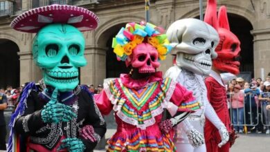 Critica OPS a México por medidas de higiene durante desfile de Día de Muertos