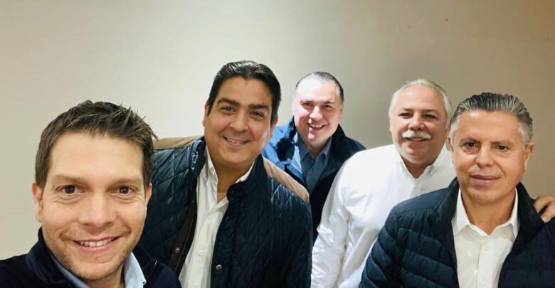 Líder del PAN en Tamaulipas se reúne con aspirantes a gubernatura