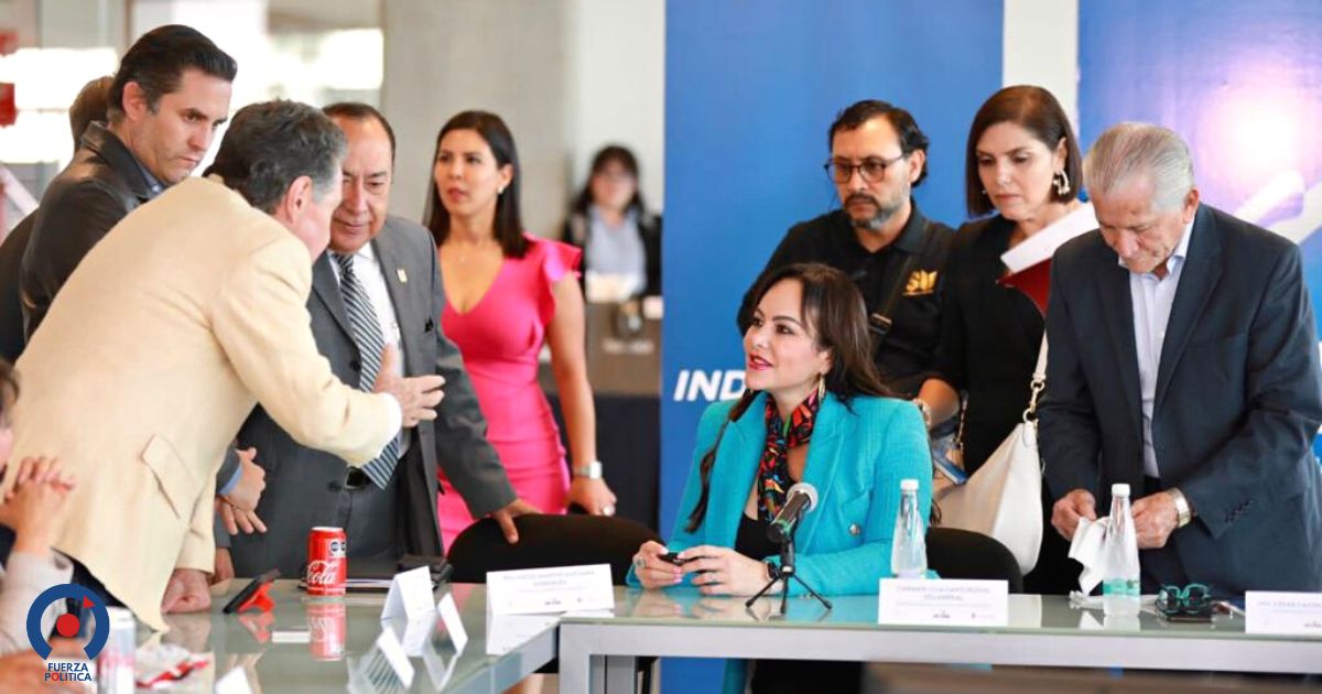 Acuerdan Nuevo Laredo y empresarios de Jalisco impulsar comercio internacional e inversión privada