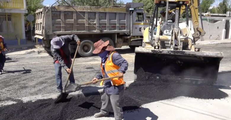Construye Gobierno de Nuevo Laredo 23 mil metros lineales de banquetas